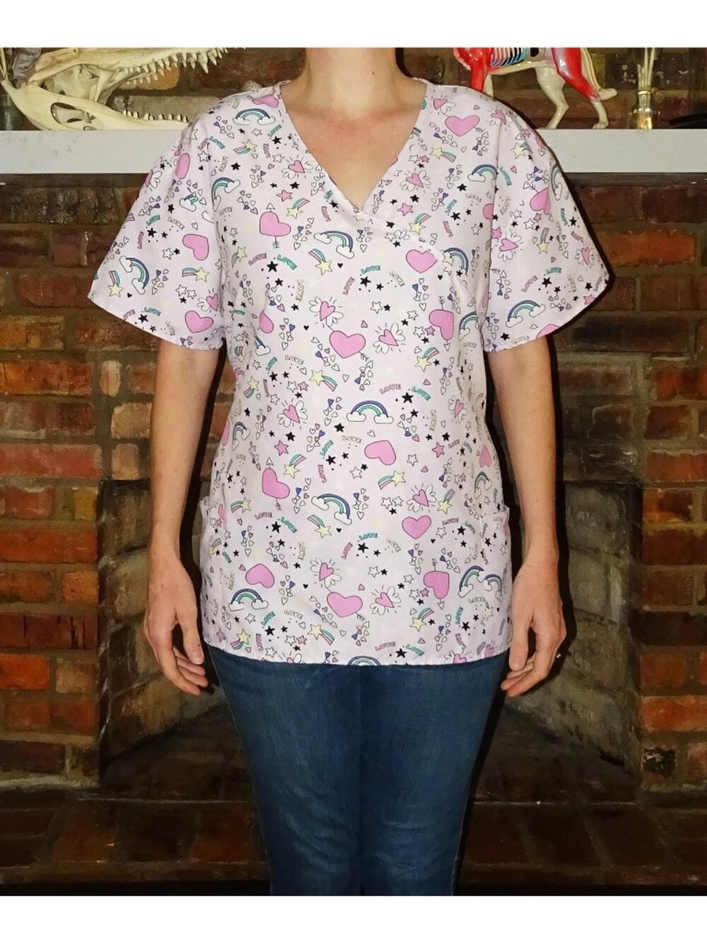 Samantha Mara Rainbow Hearts & Love Scrub Top 2XL medical scrub